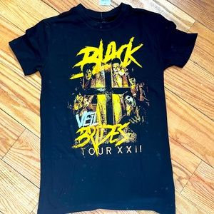 Black veil brides band shirt